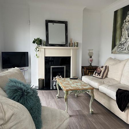 סוורדס Cosy 2 Double Bed Apartment מראה חיצוני תמונה