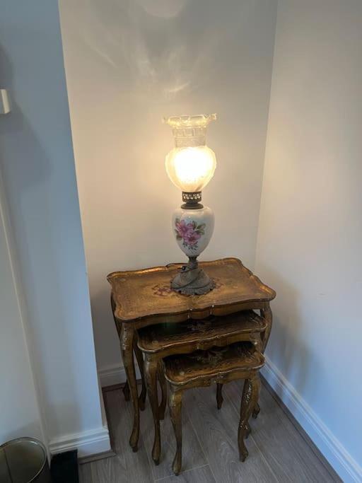 סוורדס Cosy 2 Double Bed Apartment מראה חיצוני תמונה